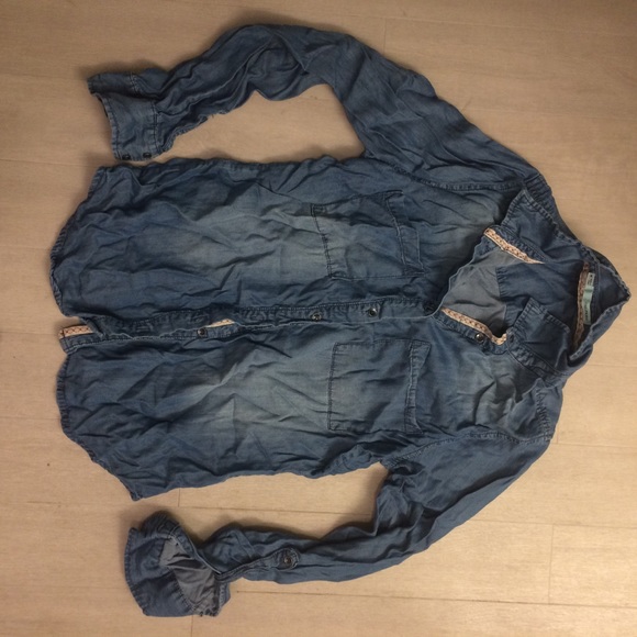Maurices Tops - Chambray button down